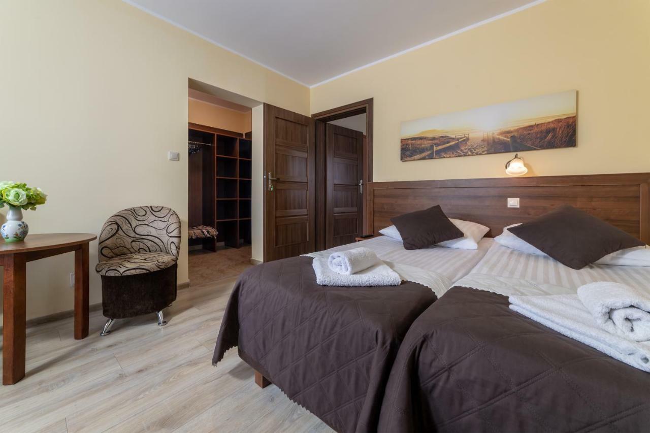 Dom Jastrzebia Z Basenem I Jacuzzi Διαμέρισμα Jastrzębia Góra Εξωτερικό φωτογραφία